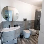 Apartment Casa Andrew New Rom