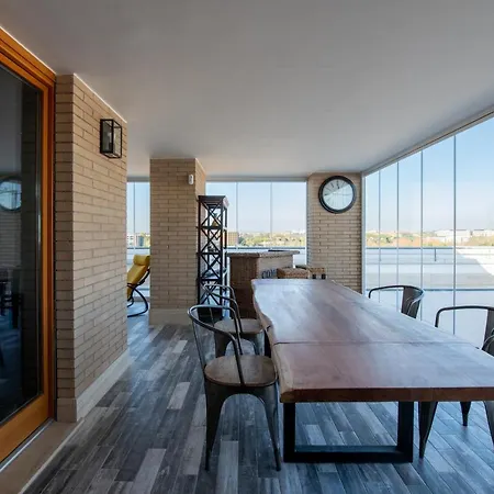 Casa Andrew New 아파트 *